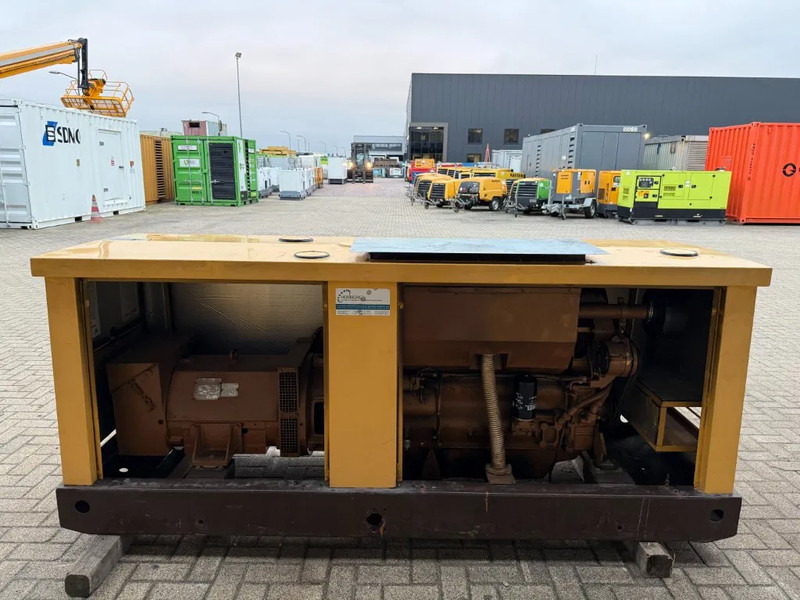 Groupe électrogène VM Alsthom Unelec 55 kVA Silent generatorset: photos 12