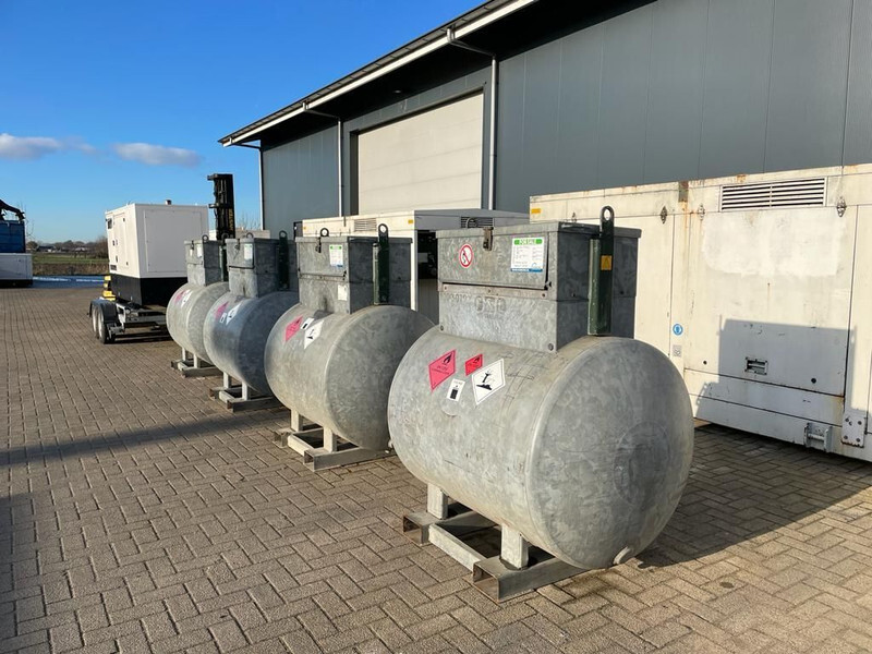 Dieseltank Rietberg 1000 liter Dieseltank Gegalvaniseerd - Cuve de stockage: photos 3 Dieseltank Rietberg 1000 liter Dieseltank Gegalvaniseerd - Cuve de stockage: photos 3