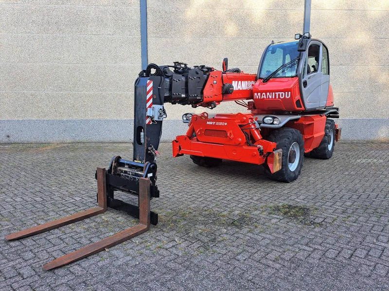 Manitou MRT 2150+ Privilege All-Terrain Rotating Telehandler (2015) - Chargeuse: photos 1 Manitou MRT 2150+ Privilege All-Terrain Rotating Telehandler (2015) - Chargeuse: photos 1