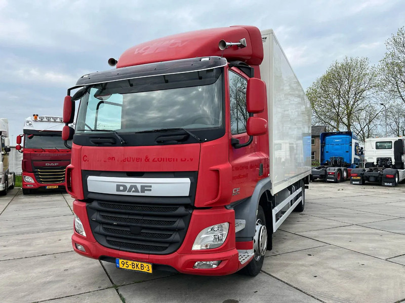DAF CF 290 FA - Camion fourgon: photos 2 DAF CF 290 FA - Camion fourgon: photos 2