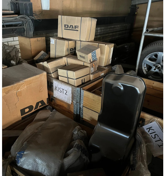 DAF diverse NOS oude voorraad nieuwe delen - Joint moteur pour Camion: photos 1 DAF diverse NOS oude voorraad nieuwe delen - Joint moteur pour Camion: photos 1