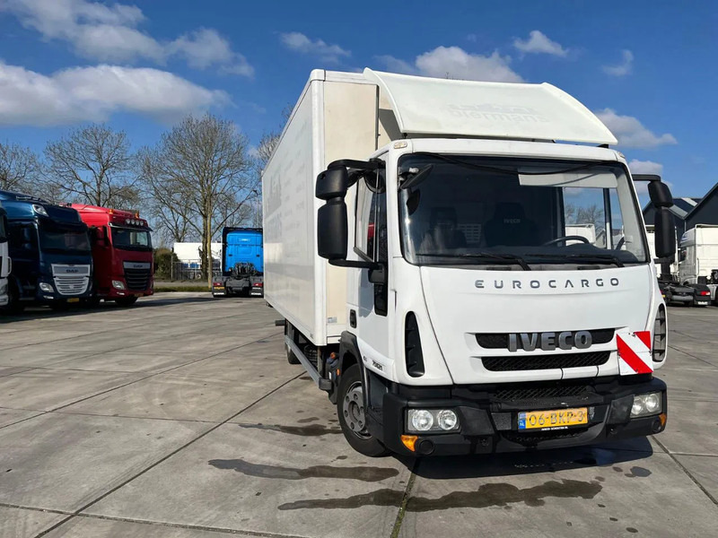 Iveco EuroCargo 75 E21 MANUAL - Camion fourgon: photos 1 Iveco EuroCargo 75 E21 MANUAL - Camion fourgon: photos 1