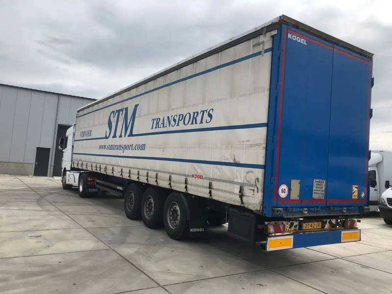 Semi-remorque rideaux coulissants Kögel SCHUIFZEIL 3 ASSEN