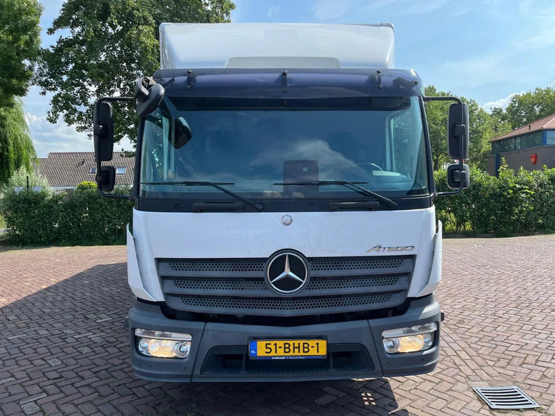 Mercedes-Benz Atego 916 - Camion fourgon: photos 3 Mercedes-Benz Atego 916 - Camion fourgon: photos 3