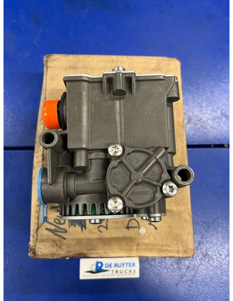 Mercedes-Benz EBS ventiel A0004291124 - Valve de frein pour Camion: photos 4 Mercedes-Benz EBS ventiel A0004291124 - Valve de frein pour Camion: photos 4