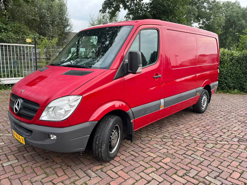 Mercedes-Benz Sprinter 313 CDI L2H1 - Fourgon utilitaire: photos 3 Mercedes-Benz Sprinter 313 CDI L2H1 - Fourgon utilitaire: photos 3
