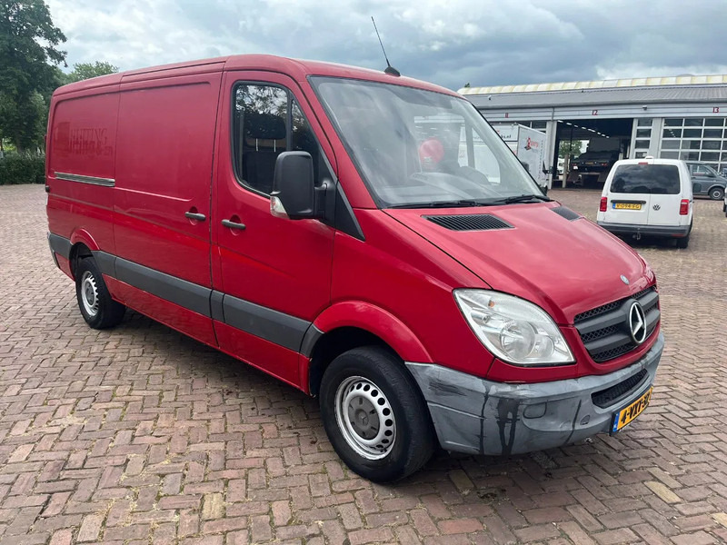 Mercedes-Benz Sprinter 313 L2H1 - Fourgon utilitaire: photos 3 Mercedes-Benz Sprinter 313 L2H1 - Fourgon utilitaire: photos 3