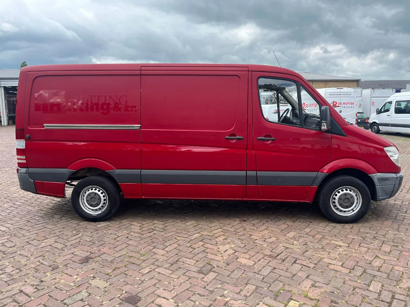 Mercedes-Benz Sprinter 313 L2H1 - Fourgon utilitaire: photos 4 Mercedes-Benz Sprinter 313 L2H1 - Fourgon utilitaire: photos 4