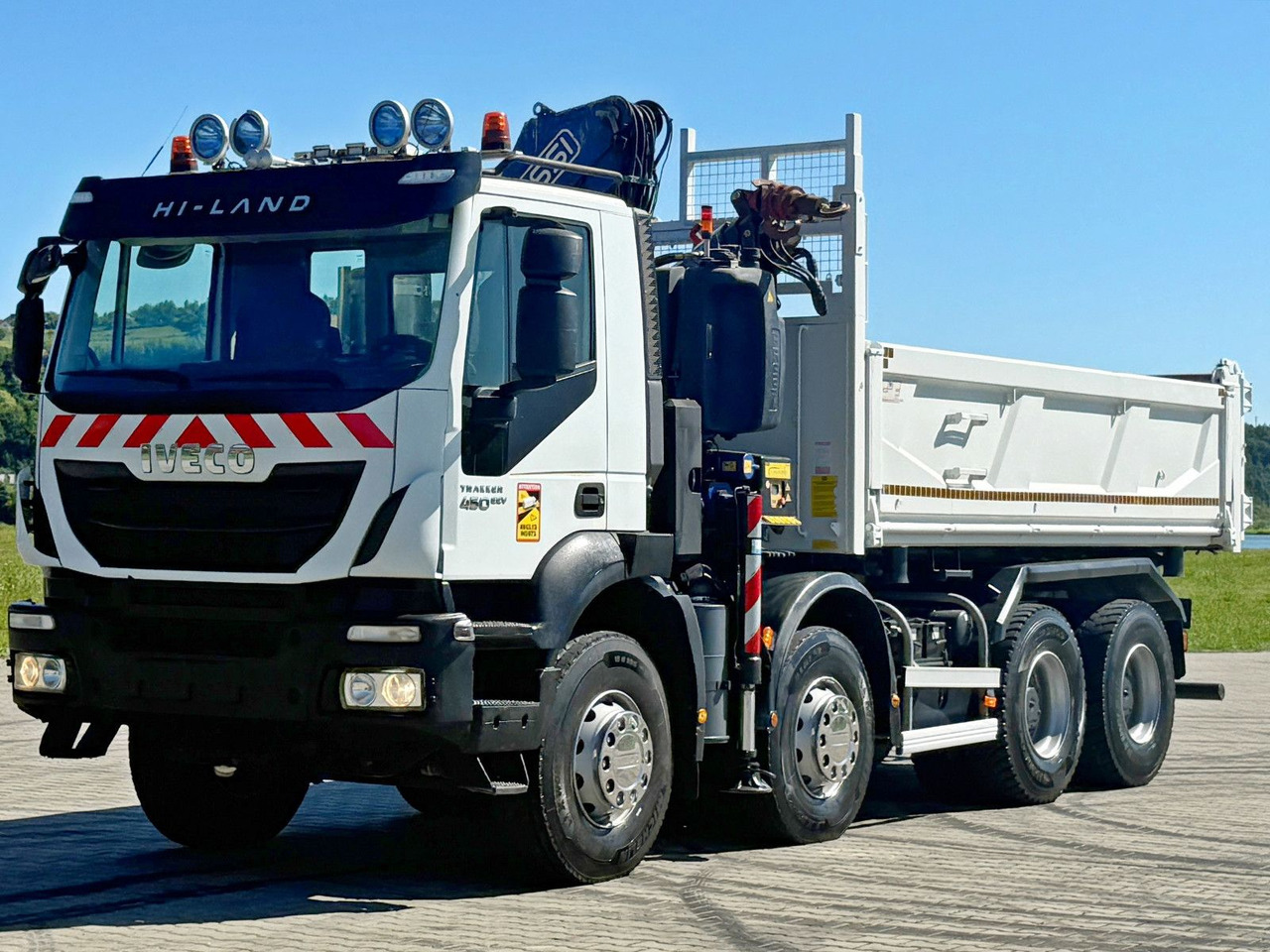 Iveco TRAKKER 450 * FASSI F215A.0.22 + FUNK / 8x4 *TOP - Camion grue: photos 5 Iveco TRAKKER 450 * FASSI F215A.0.22 + FUNK / 8x4 *TOP - Camion grue: photos 5