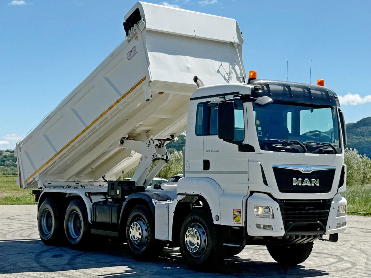 MAN TGS 35.400 KIPPER 6,00 m + BORDMATIC * 8x4 - Camion benne: photos 4 MAN TGS 35.400 KIPPER 6,00 m + BORDMATIC * 8x4 - Camion benne: photos 4