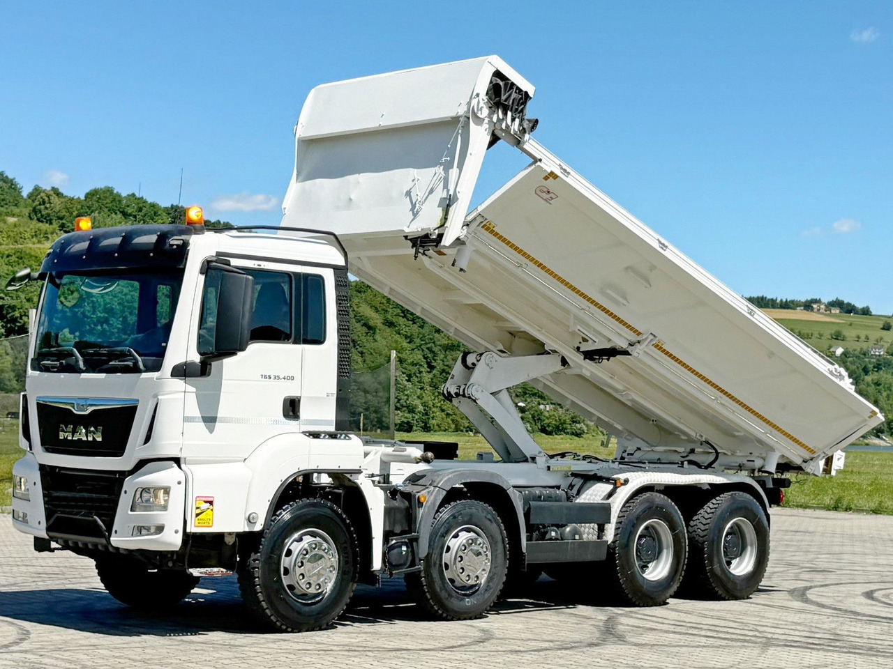 MAN TGS 35.400 KIPPER 6,00 m + BORDMATIC * 8x4 - Camion benne: photos 3 MAN TGS 35.400 KIPPER 6,00 m + BORDMATIC * 8x4 - Camion benne: photos 3