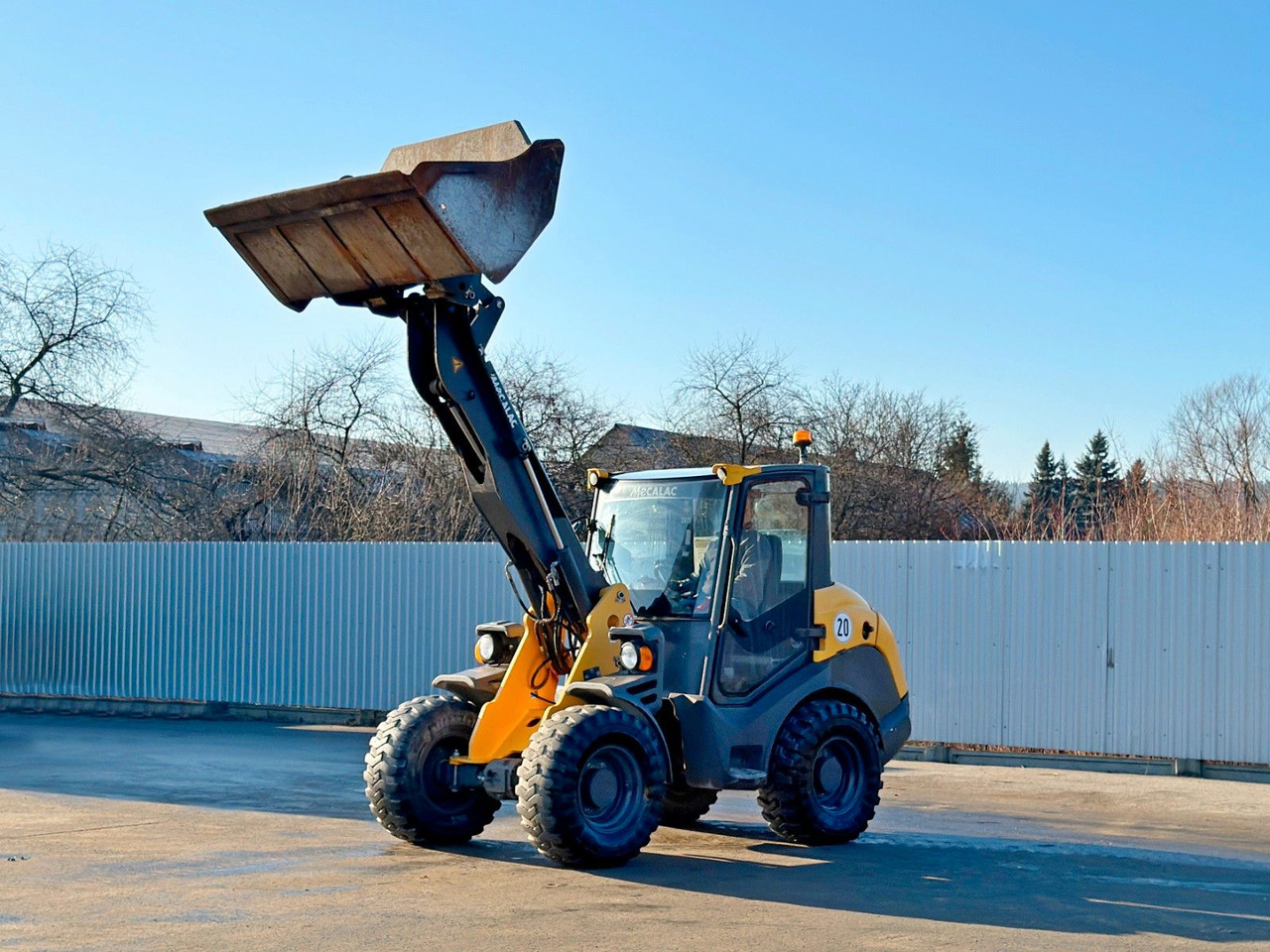 MECALAC AHLMANN AX 1000 * RADLADER * TOP - Chargeuse sur pneus: photos 2 MECALAC AHLMANN AX 1000 * RADLADER * TOP - Chargeuse sur pneus: photos 2