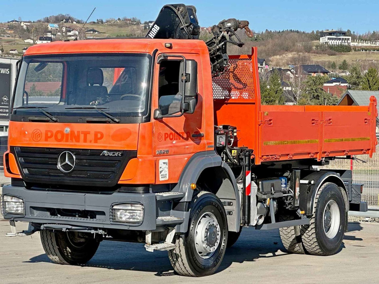 Mercedes-Benz AXOR 1829 * HIAB 1111 HIDUO + FUNK * TOP * 4x4 - Camion grue: photos 3 Mercedes-Benz AXOR 1829 * HIAB 1111 HIDUO + FUNK * TOP * 4x4 - Camion grue: photos 3