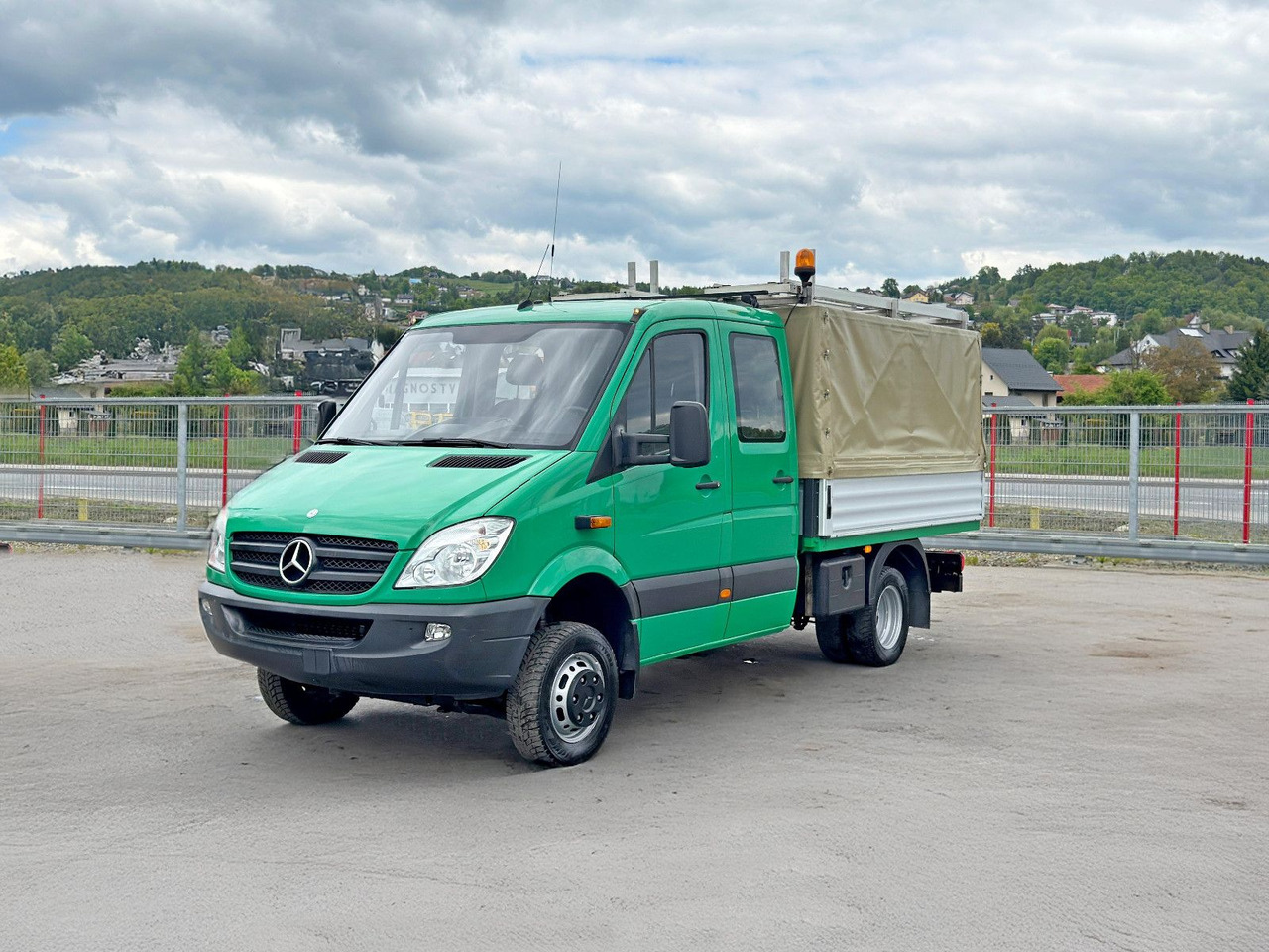 Mercedes-Benz Sprinter 516 CDI* Doppel Kabine! 4x4 *TOPZUSTAND - Utilitaire benne: photos 3 Mercedes-Benz Sprinter 516 CDI* Doppel Kabine! 4x4 *TOPZUSTAND - Utilitaire benne: photos 3
