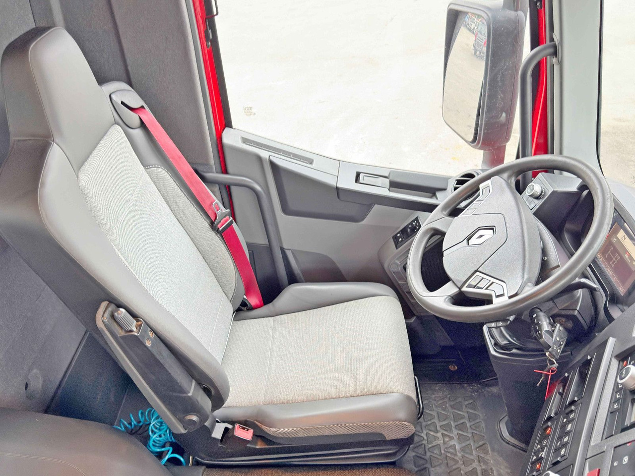 Renault C 430 *HIAB X - HIDUO 188 ES - 4 + FUNK * 6x4 en leasing occasion Renault C 430 *HIAB X - HIDUO 188 ES - 4 + FUNK * 6x4: photos 13
