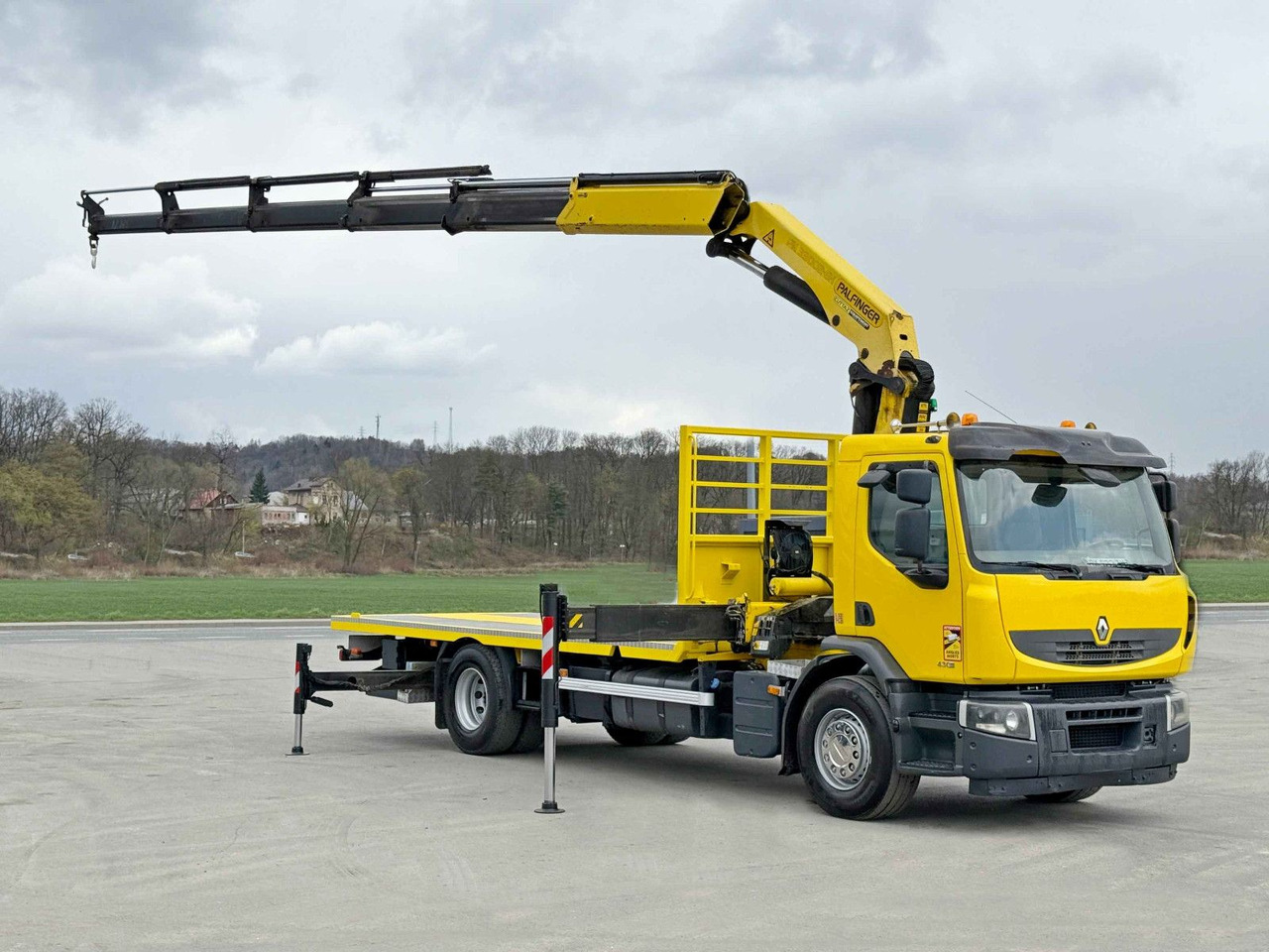 Renault PREMIUM 430 DXI* PK 27002/FUNK * TOPZUSTAND Renault PREMIUM 430 DXI* PK 33002 EH/FUNK * TOPZUSTAND - Camion grue, Camion plateau: photos 2 Renault PREMIUM 430 DXI* PK 27002/FUNK * TOPZUSTAND Renault PREMIUM 430 DXI* PK 33002 EH/FUNK * TOPZUSTAND - Camion grue, Camion plateau: photos 2