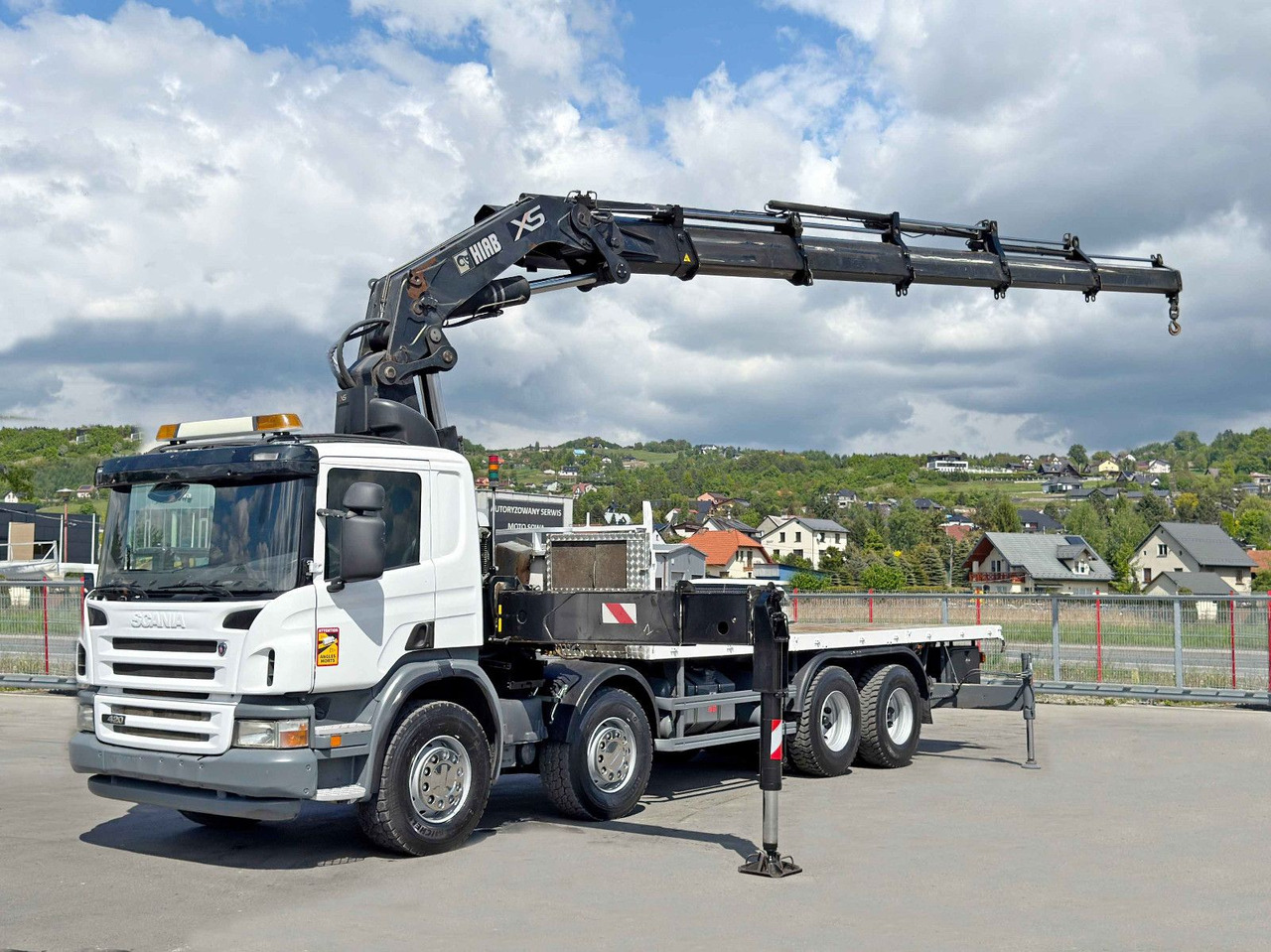 Scania P 420* PLATFORM 6,80m * HIAB 600 EP-5/FUNK * 8x4 - Camion grue: photos 2 Scania P 420* PLATFORM 6,80m * HIAB 600 EP-5/FUNK * 8x4 - Camion grue: photos 2