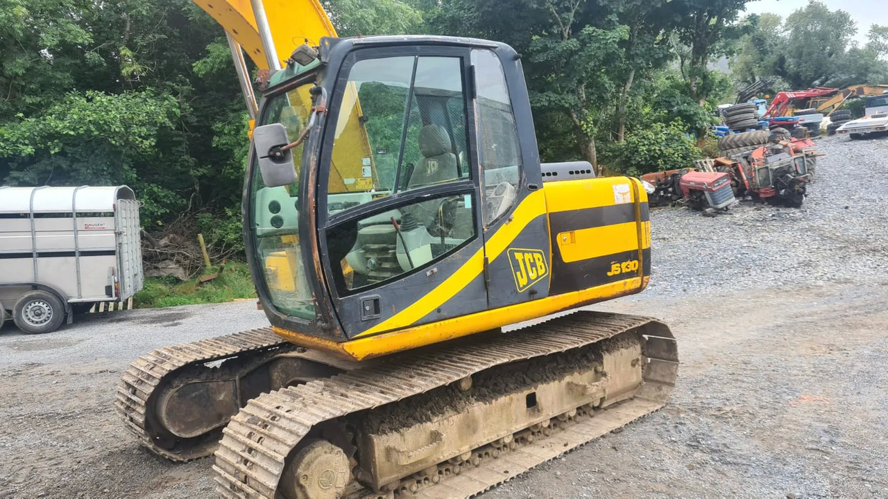 JCB JS 130 - Pelle sur chenille: photos 3 JCB JS 130 - Pelle sur chenille: photos 3