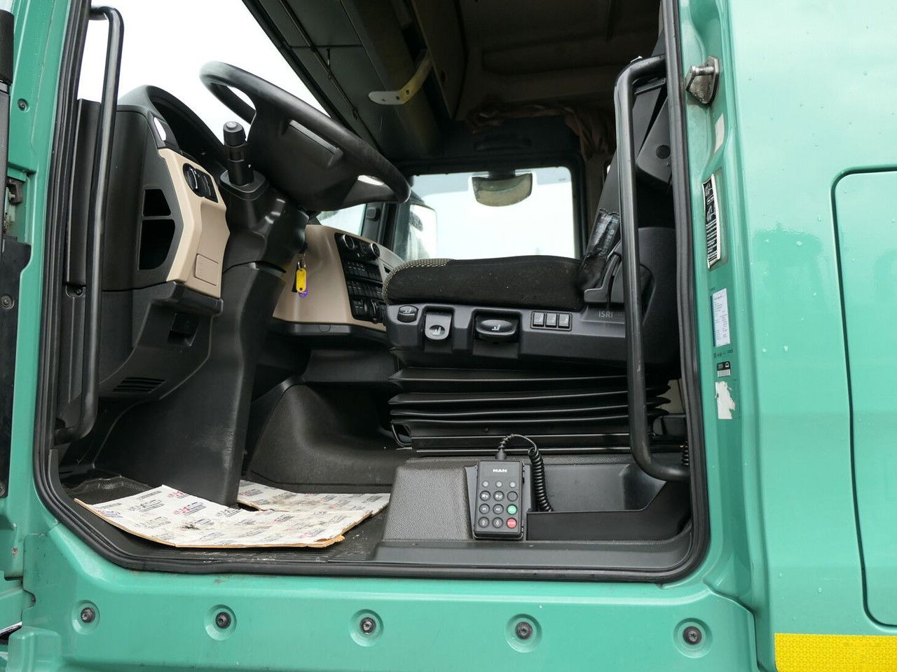 Camion porte-voitures MAN TGX 24 24.500: photos 24 Camion porte-voitures MAN TGX 24 24.500: photos 24