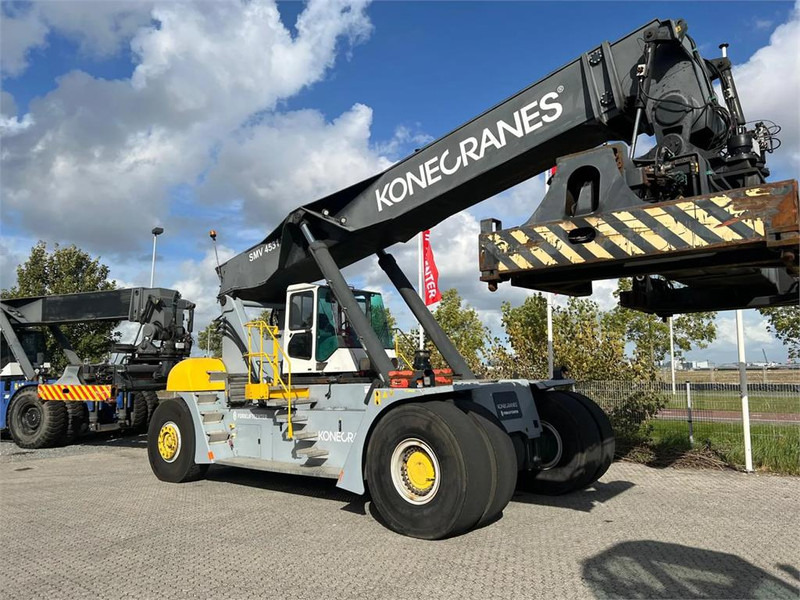 KONECRANES SMV 4531 TB5 - Reach stacker: photos 3 KONECRANES SMV 4531 TB5 - Reach stacker: photos 3
