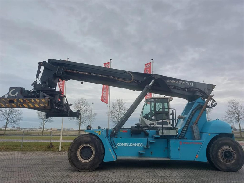 KONECRANES SMV 4531 TC5 - Reach stacker: photos 3 KONECRANES SMV 4531 TC5 - Reach stacker: photos 3