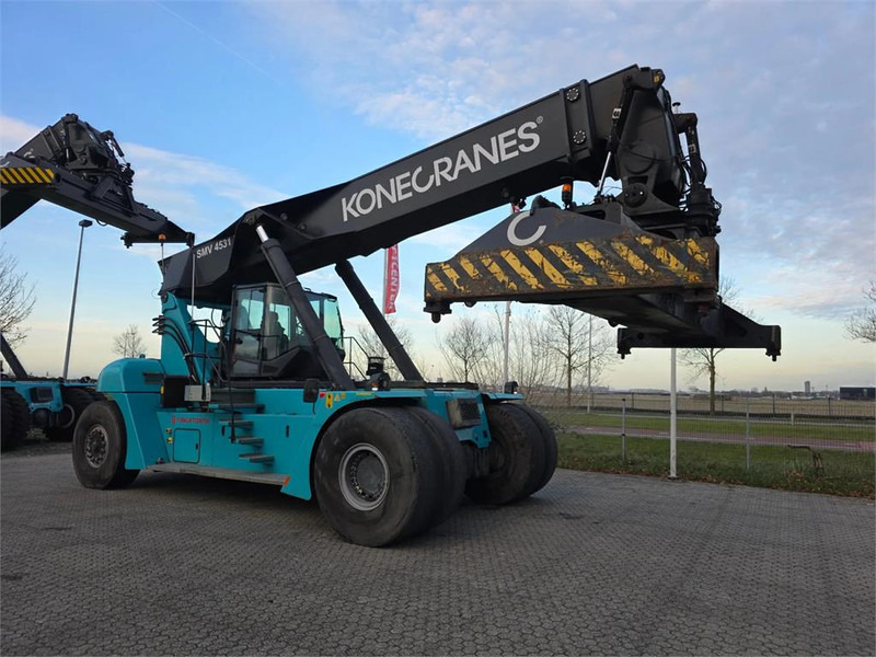 KONECRANES SMV 4531 TC5 - Reach stacker: photos 3 KONECRANES SMV 4531 TC5 - Reach stacker: photos 3