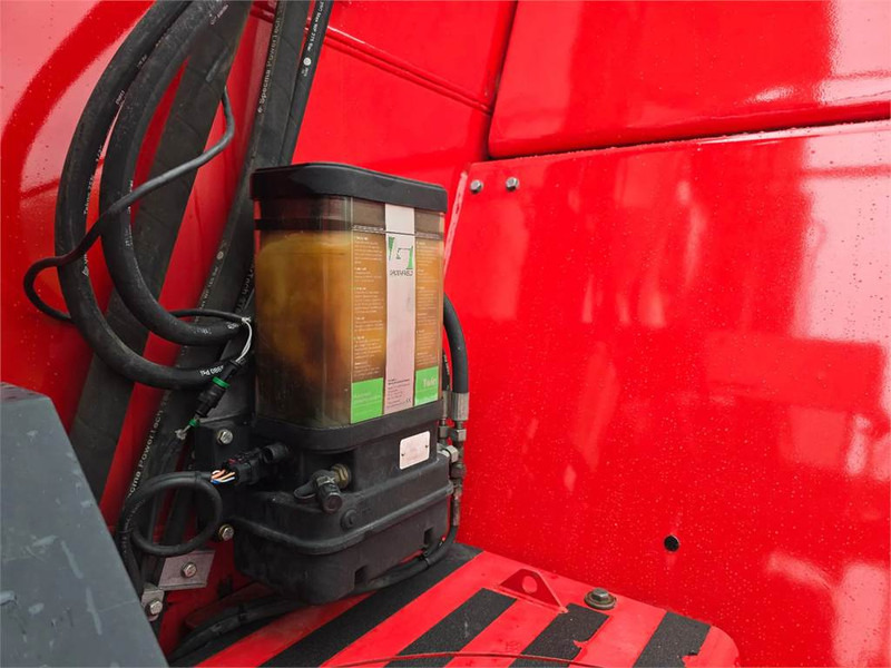 Reach stacker Kalmar DRG450-60S5: photos 15