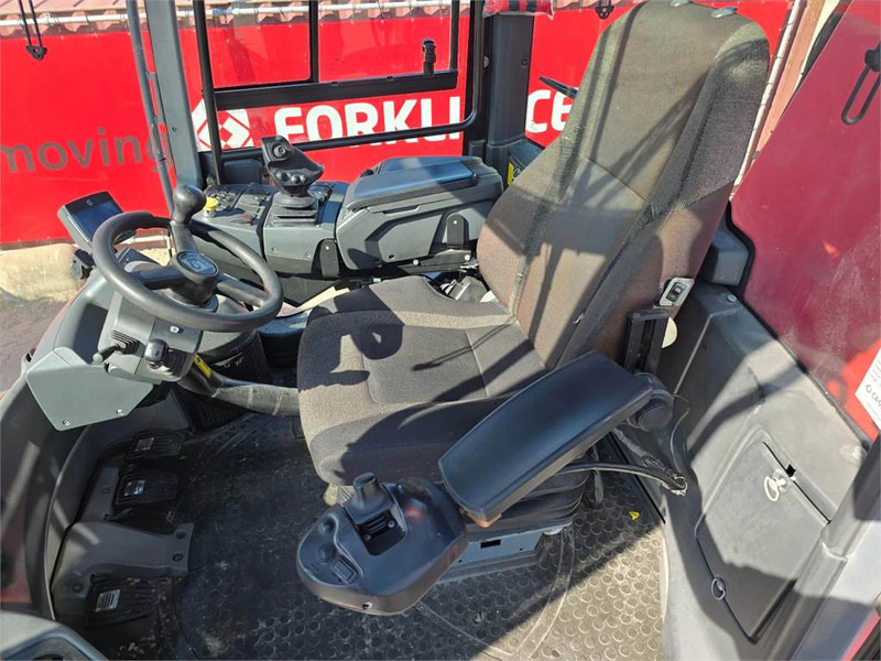 Kalmar DRG450-65C5XS - Reach stacker: photos 5 Kalmar DRG450-65C5XS - Reach stacker: photos 5