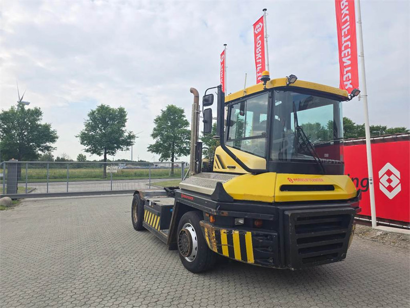 Terberg RT283 4x4 - Tracteur portuaire: photos 1 Terberg RT283 4x4 - Tracteur portuaire: photos 1