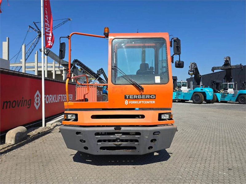 Tracteur portuaire Terberg YT182: photos 8