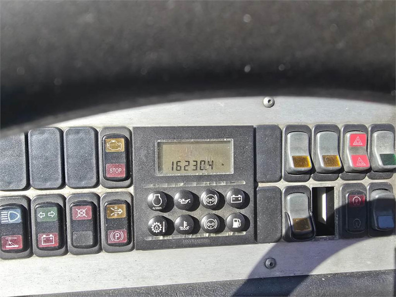 Tracteur portuaire Terberg YT182: photos 20