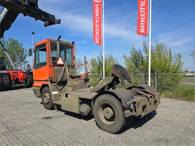 Tracteur portuaire Terberg YT182: photos 6