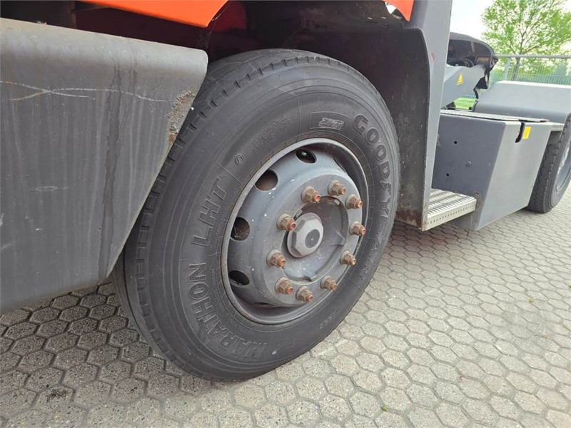 Tracteur portuaire Terberg YT182: photos 13