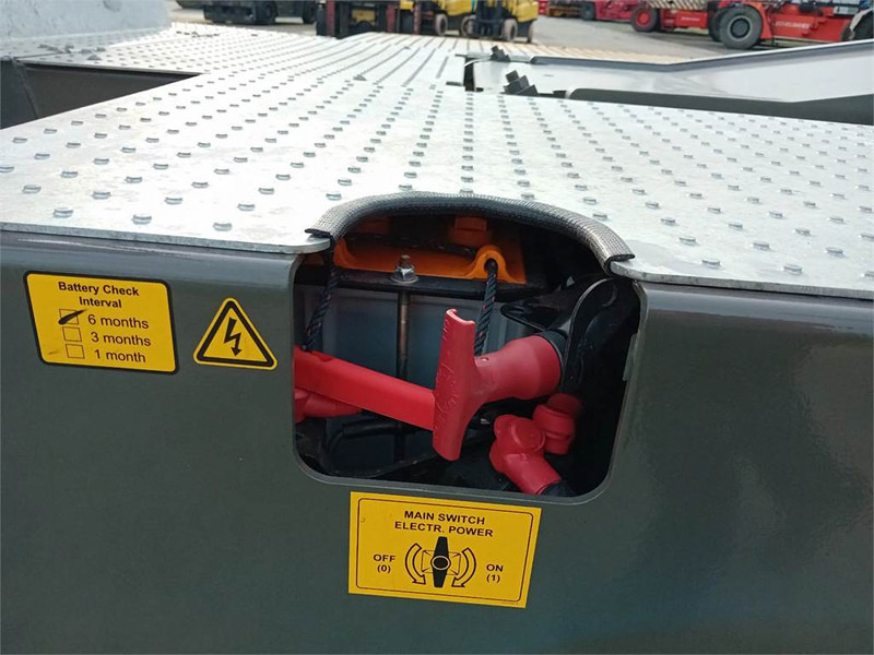 Tracteur portuaire Terberg YT220: photos 8