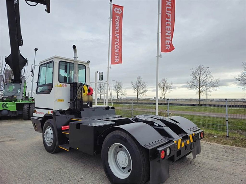 Terberg YT220 - Tracteur portuaire: photos 5 Terberg YT220 - Tracteur portuaire: photos 5