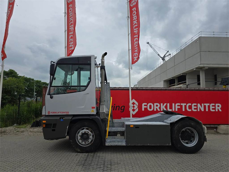 Terberg YT223 - Tracteur portuaire: photos 4 Terberg YT223 - Tracteur portuaire: photos 4