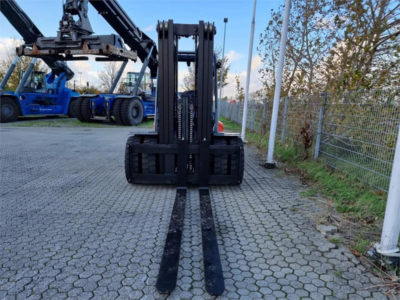 Toyota 8FD70F - Chariot élévateur diesel: photos 5 Toyota 8FD70F - Chariot élévateur diesel: photos 5