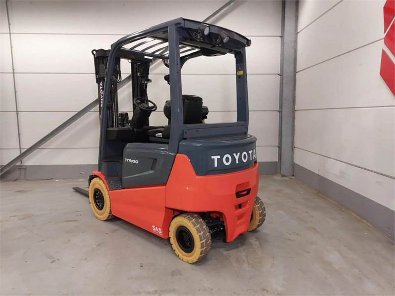 Toyota 9FBMK25T en leasing occasion Toyota 9FBMK25T: photos 7