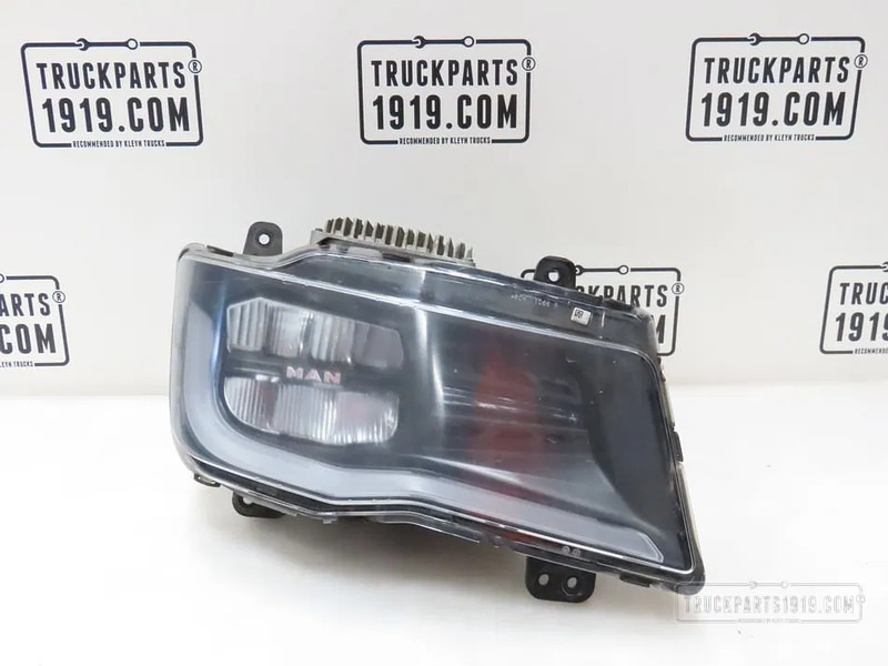 MAN 81.25101-6822 Koplamp LED Re. - Feu avant pour Camion: photos 1 MAN 81.25101-6822 Koplamp LED Re. - Feu avant pour Camion: photos 1