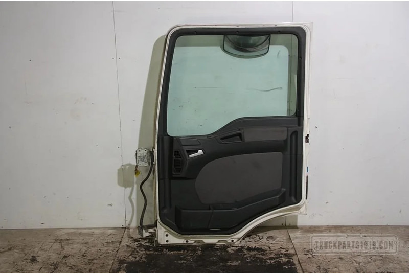 MAN Body & Chassis Parts Portier rechts - Portière et pièces pour Camion: photos 2 MAN Body & Chassis Parts Portier rechts - Portière et pièces pour Camion: photos 2