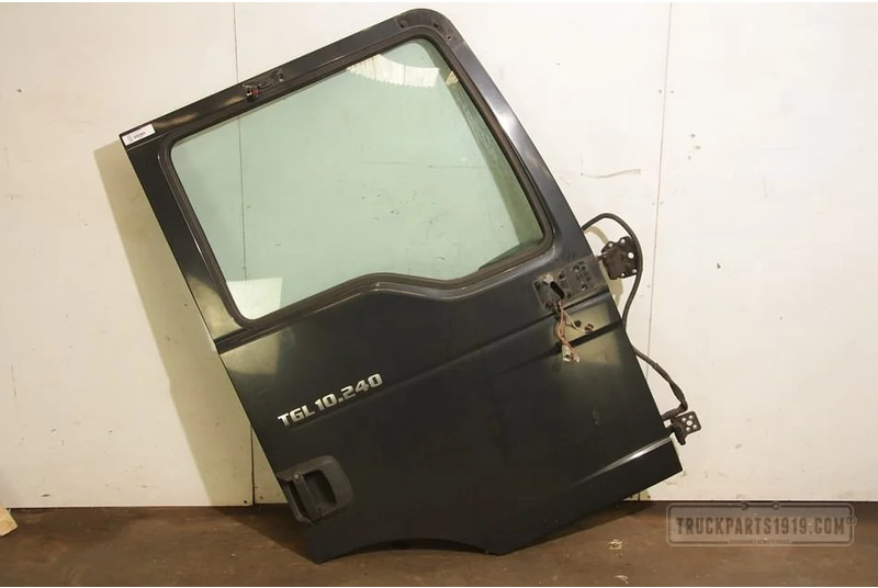 MAN Body & Chassis Parts Portier rechts - Portière et pièces pour Camion: photos 4 MAN Body & Chassis Parts Portier rechts - Portière et pièces pour Camion: photos 4