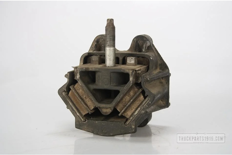 MAN Engines & Parts Motorsteun voor - Support de moteur pour Camion: photos 1 MAN Engines & Parts Motorsteun voor - Support de moteur pour Camion: photos 1