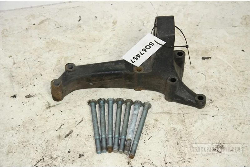 MAN Engines & Parts Steun used - Support de moteur pour Camion: photos 1 MAN Engines & Parts Steun used - Support de moteur pour Camion: photos 1