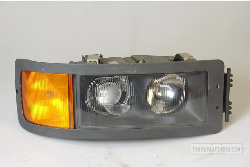 MAN F2000 Lighting Koplamp Re. F2000 - Feu avant pour Camion: photos 1 MAN F2000 Lighting Koplamp Re. F2000 - Feu avant pour Camion: photos 1