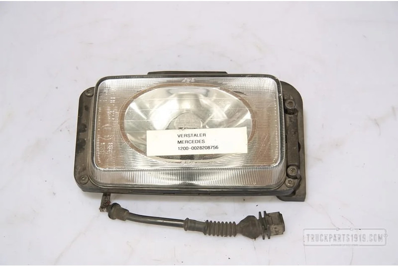 Mercedes-Benz Lighting Mistlamp - Feu anti-brouillard pour Camion: photos 1 Mercedes-Benz Lighting Mistlamp - Feu anti-brouillard pour Camion: photos 1