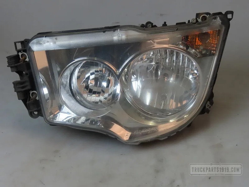 Mercedes-Benz MB A 9608201839 | Koplamp Li. MP4 - Feu avant pour Camion: photos 1 Mercedes-Benz MB A 9608201839 | Koplamp Li. MP4 - Feu avant pour Camion: photos 1