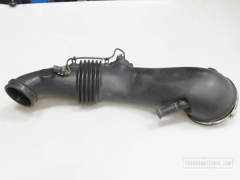 Scania Body & Chassis Parts Luchtpijp inlaat Scania - Système d'admission d'air pour Camion: photos 1 Scania Body & Chassis Parts Luchtpijp inlaat Scania - Système d'admission d'air pour Camion: photos 1