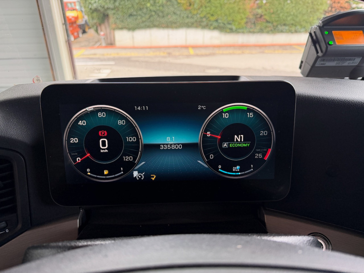 Camion à rideaux coulissants MERCEDES Mercedes Actros 1833L: photos 10