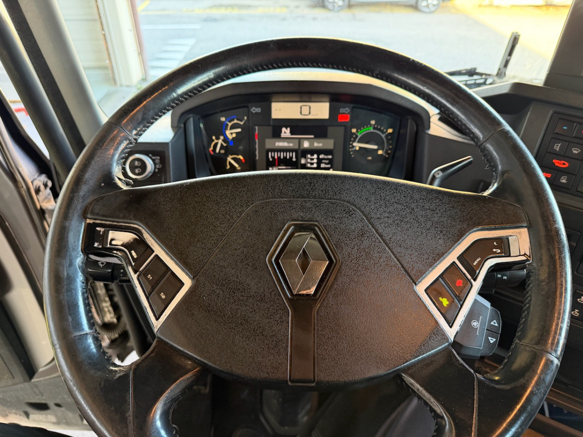 Camion benne RENAULT C520 8x4 Wechselsystem Siloki + Kipper: photos 11 Camion benne RENAULT C520 8x4 Wechselsystem Siloki + Kipper: photos 11