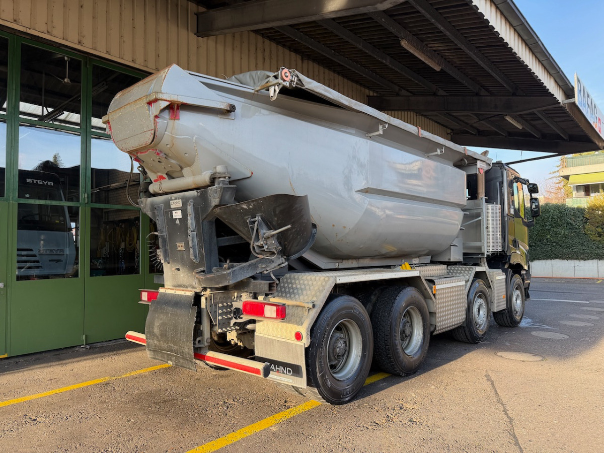 Camion benne RENAULT C520 8x4 Wechselsystem Siloki + Kipper: photos 18 Camion benne RENAULT C520 8x4 Wechselsystem Siloki + Kipper: photos 18